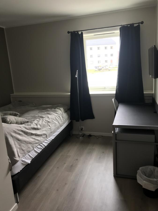 Pa Taket Overnatting Sørkjosen Exterior foto